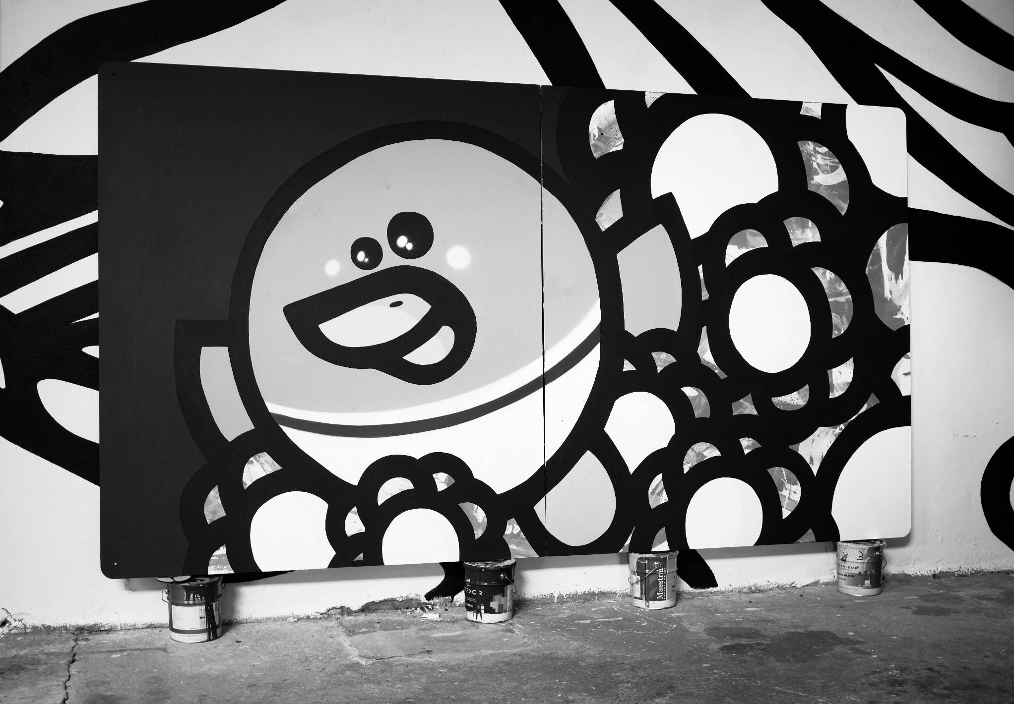 Deux tableaux (1 diptyque) de l'artiste Pec et de Anamorphose. On y voit des couleurs vives, un oiseau / canard (knar)